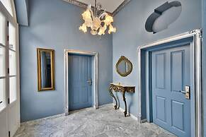 Julina Boutique Living