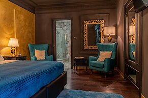 Julina Boutique Living