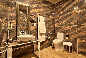 Julina Boutique Living