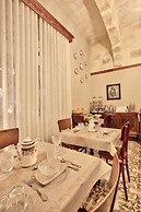 Julina Boutique Living