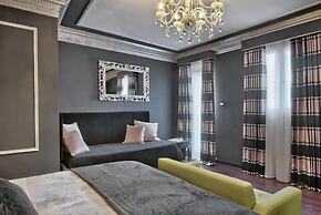 Julina Boutique Living