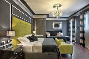 Julina Boutique Living