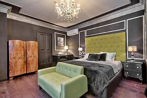 Julina Boutique Living