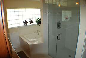 House Monique by Vacationhit