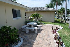 House Monique by Vacationhit