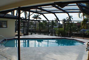 House Monique by Vacationhit