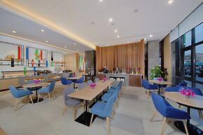 Holiday Inn Express Zhangjiagang East by IHG