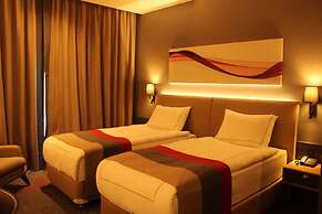 Ramada by Wyndham Tire