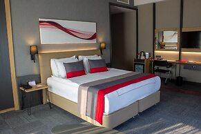 Ramada by Wyndham Tire