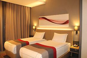 Ramada by Wyndham Tire