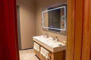 Ramada by Wyndham Tire