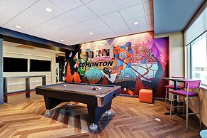 TRU BY Hilton Edmonton Windermere