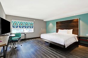 TRU BY Hilton Edmonton Windermere