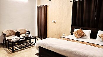 Krishna Residency - A Boutique Hotel