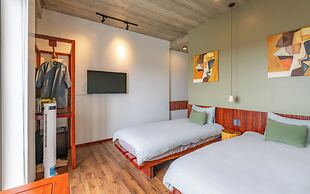 Pi Boutique Hostel