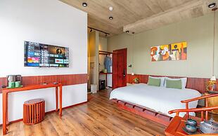 Pi Boutique Hostel