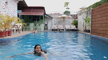 Golden Ganesha Villa - Hostel