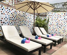 Golden Ganesha Villa - Hostel