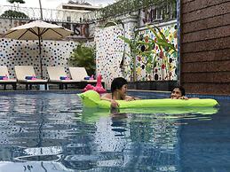 Golden Ganesha Villa - Hostel