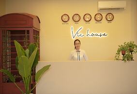 Vic House Hotel