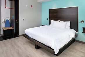 Tru By Hilton Staunton