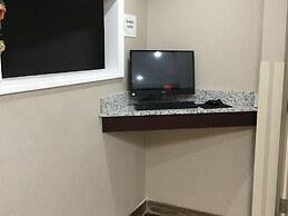 Super 8 by Wyndham South Holland