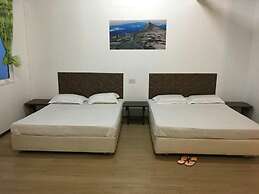 Happy Garden Resort - Hostel