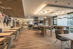 Holiday Inn Express Wuppertal - Hauptbahnhof by IHG