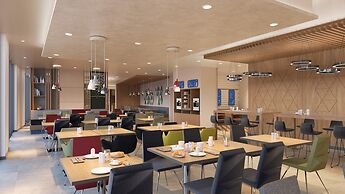 Holiday Inn Express Wuppertal - Hauptbahnhof by IHG