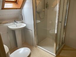 OYO Eastbank Hotel, Speyside Scotland