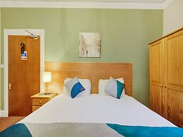 OYO Eastbank Hotel, Speyside Scotland