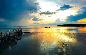 Kukup Xiang Holiday Home