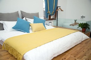 Yiyun Chunshe Meisu Hebi