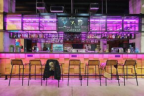 Moxy Katowice Airport