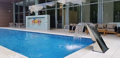 Estelar La Torre Suites