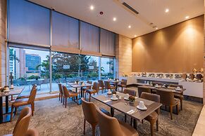 Estelar La Torre Suites