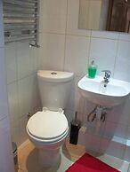 THE HORSESHOE BED AND BREAKFAST