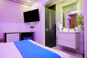 Victoria City Hotel