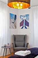 Industrial Lisbon Apartment - Adults Only