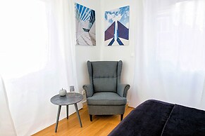 Industrial Lisbon Apartment - Adults Only