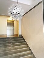 Industrial Lisbon Apartment - Adults Only