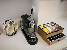 Industrial Lisbon Apartment - Adults Only