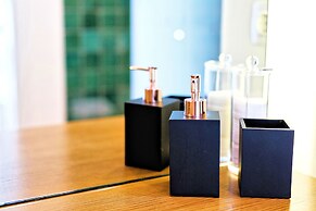 Industrial Lisbon Apartment - Adults Only