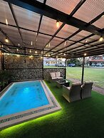 Springhills Quito Airport