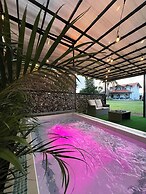 Springhills Quito Airport