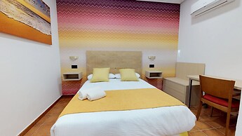 Hostal Boutique La Española by Bossh Hotels