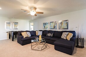 Windsor at Westside #20 - 9 Bedroom Private Pool Villa in Brand New Re