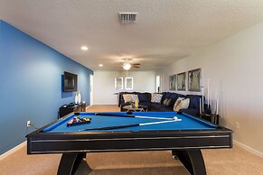 Windsor at Westside #20 - 9 Bedroom Private Pool Villa in Brand New Re