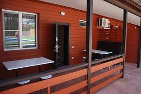 Peak Season Hotel