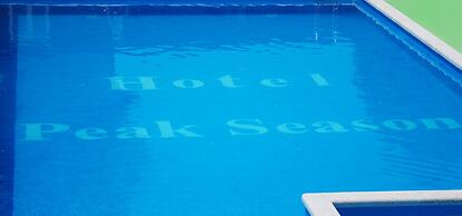 Peak Season Hotel